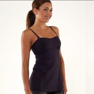 EUC Lululemon Ariel Tank in Black Swan- Size 6